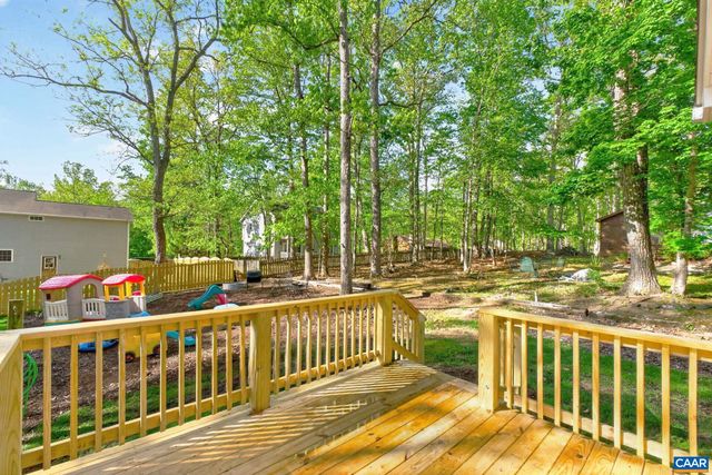 31 WOODLAWN DR, Palmyra, VA 22963