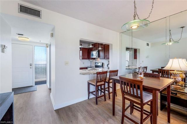 803 River Point DR # 201B, Naples, FL 34102