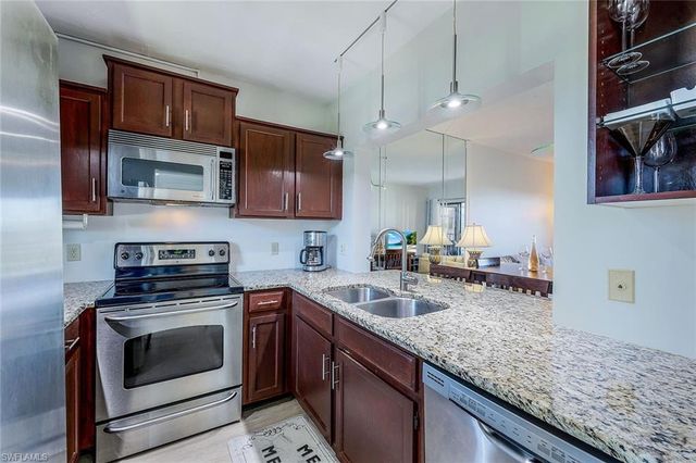 803 River Point DR # 201B, Naples, FL 34102