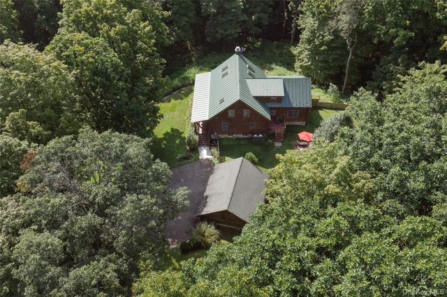 1262 Turkey Hill Road, Red Hook, NY 12571