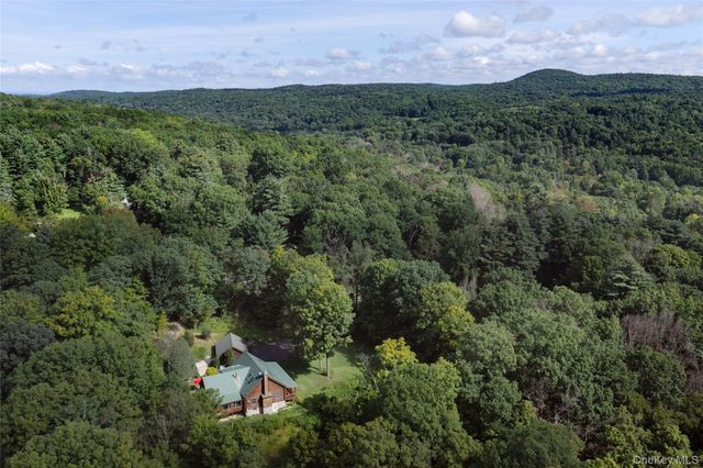 1262 Turkey Hill Road, Red Hook, NY 12571
