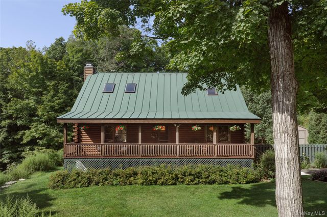 1262 Turkey Hill Road, Red Hook, NY 12571