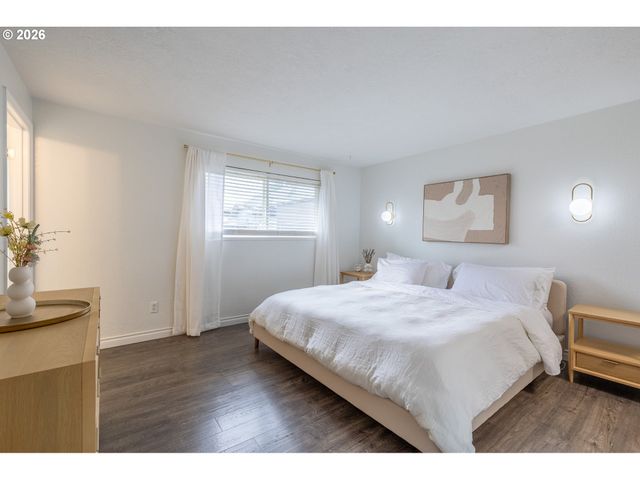 487 SNOOPY Ln Ne, Salem, OR 97301