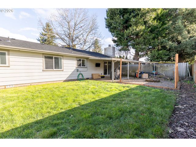 487 SNOOPY Ln Ne, Salem, OR 97301