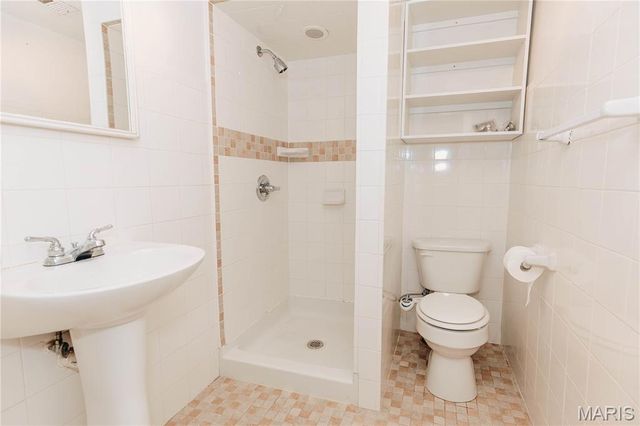 412 W Chestnut Street, Dixon, MO 65459