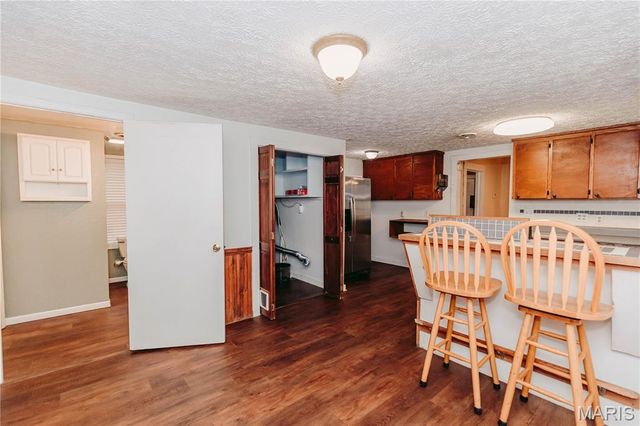 412 W Chestnut Street, Dixon, MO 65459