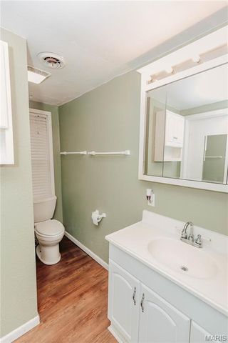 412 W Chestnut Street, Dixon, MO 65459