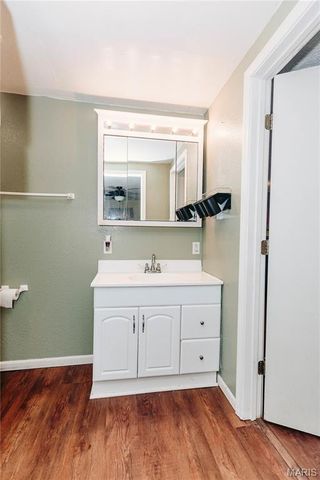 412 W Chestnut Street, Dixon, MO 65459