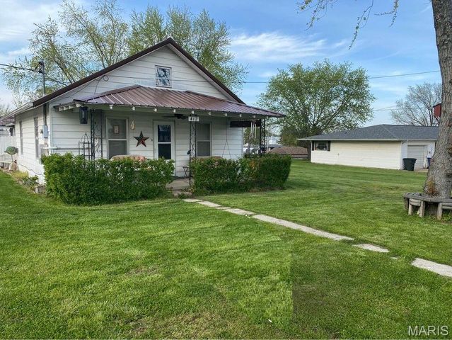 412 W Chestnut Street, Dixon, MO 65459