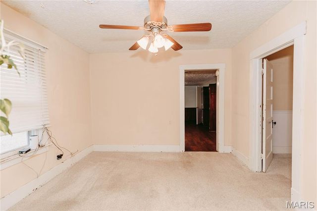 412 W Chestnut Street, Dixon, MO 65459