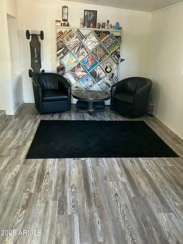 460 E OAK Drive, Munds Park, AZ 86017