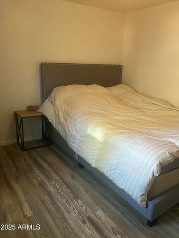 460 E OAK Drive, Munds Park, AZ 86017