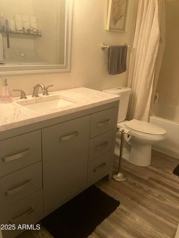 460 E OAK Drive, Munds Park, AZ 86017