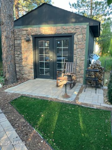 460 E OAK Drive, Munds Park, AZ 86017