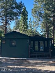 460 E OAK Drive, Munds Park, AZ 86017