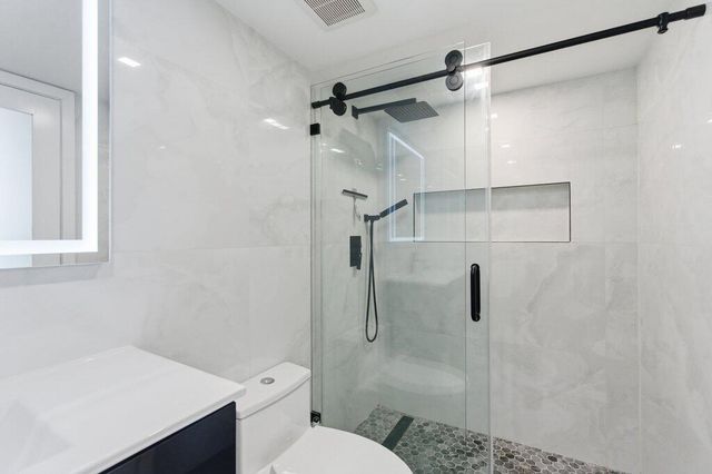 5555 Collins Avenue Avenue 16p, Miami, FL 33140