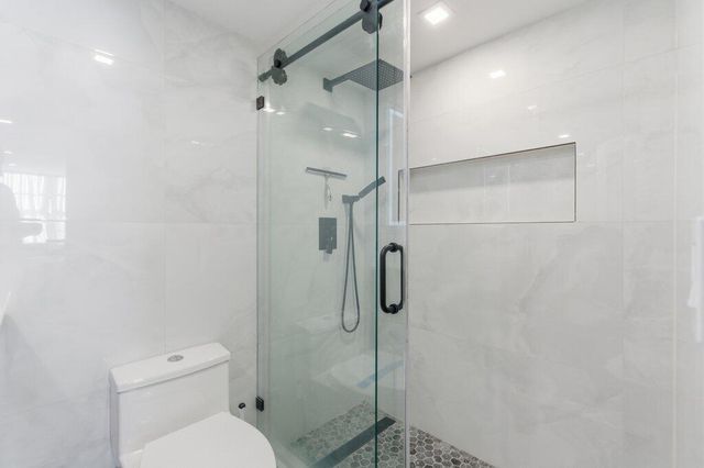 5555 Collins Avenue Avenue 16p, Miami, FL 33140