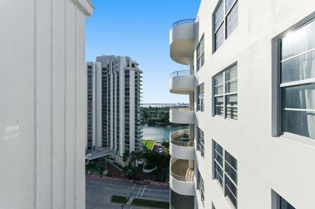 5555 Collins Avenue Avenue 16p, Miami, FL 33140
