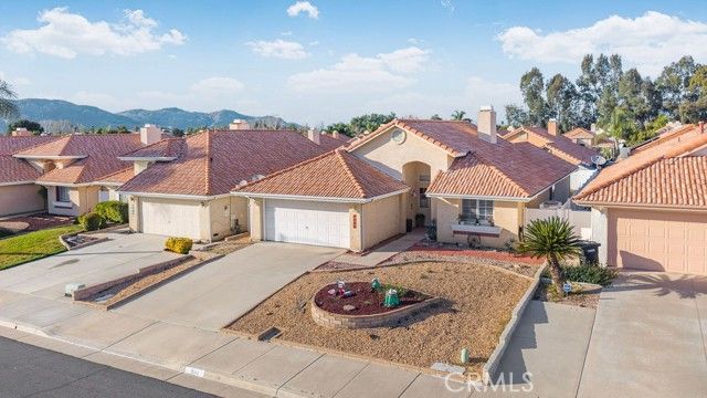 2582 Alegre, Hemet, CA 92545