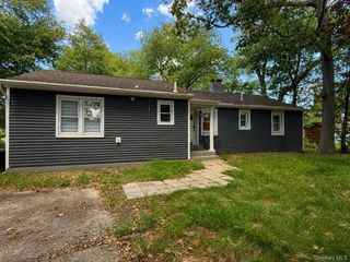 7 Lake Drive, Middle Island, NY 11953