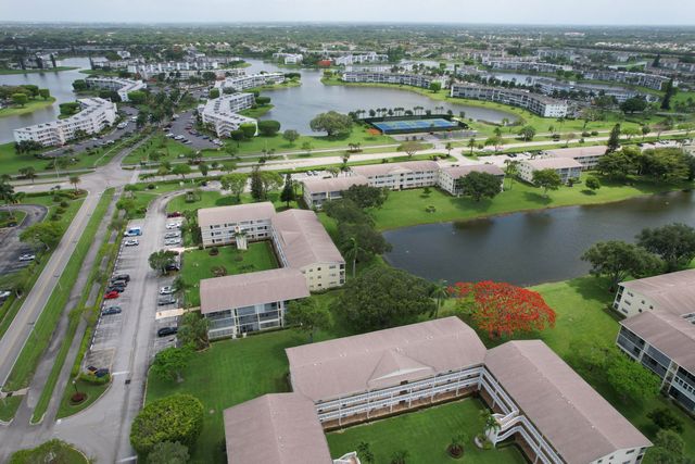 52 Dorset Drive B, Boca Raton, FL 33434