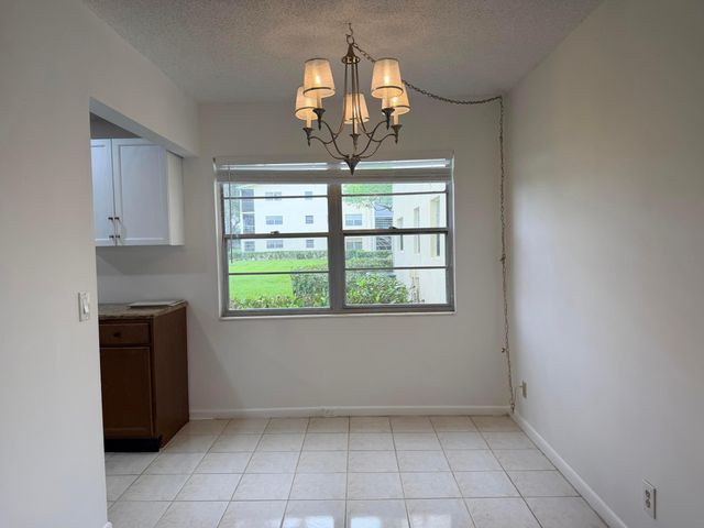 52 Dorset Drive B, Boca Raton, FL 33434