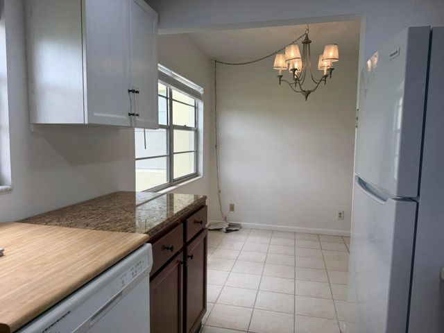 52 Dorset Drive B, Boca Raton, FL 33434