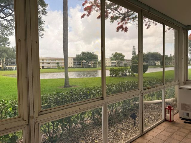 52 Dorset Drive B, Boca Raton, FL 33434