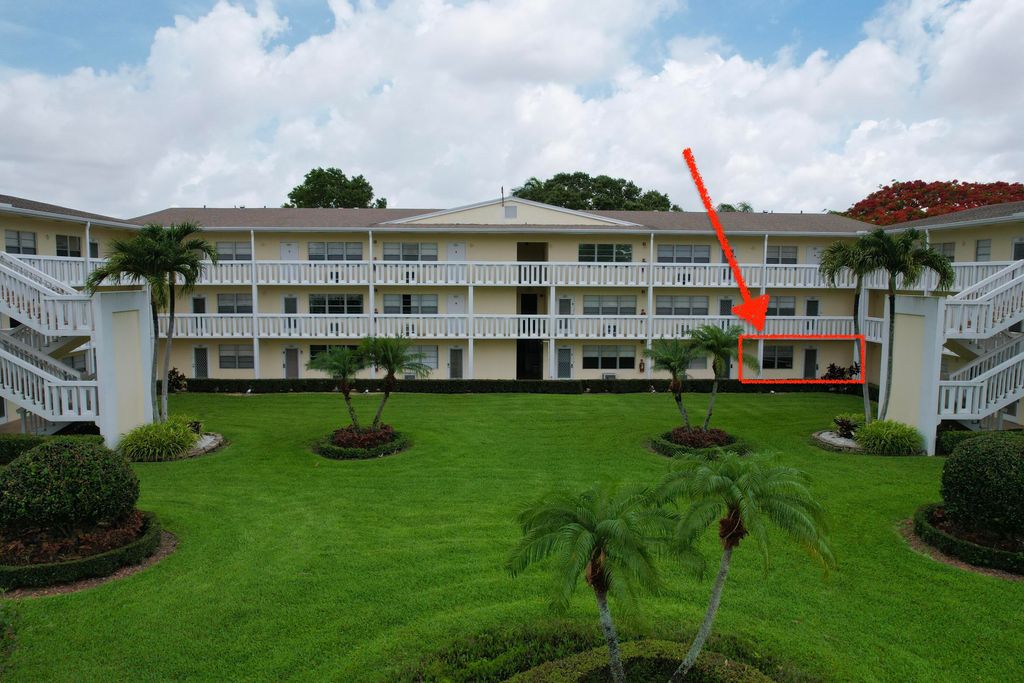 52 Dorset Drive B, Boca Raton, FL 33434