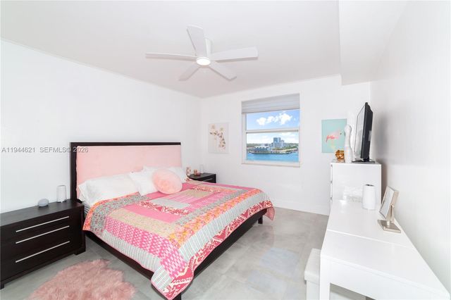 17150 N Bay 2905, Sunny Isles Beach, FL 33160