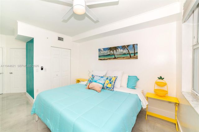 17150 N Bay 2905, Sunny Isles Beach, FL 33160