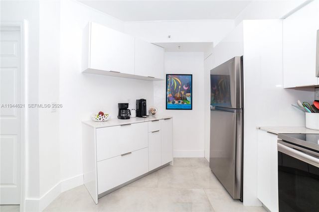 17150 N Bay 2905, Sunny Isles Beach, FL 33160