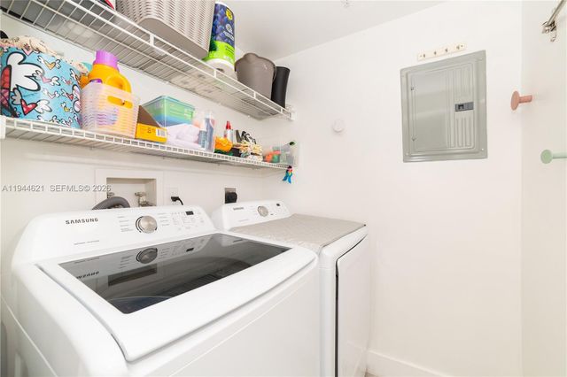 17150 N Bay 2905, Sunny Isles Beach, FL 33160