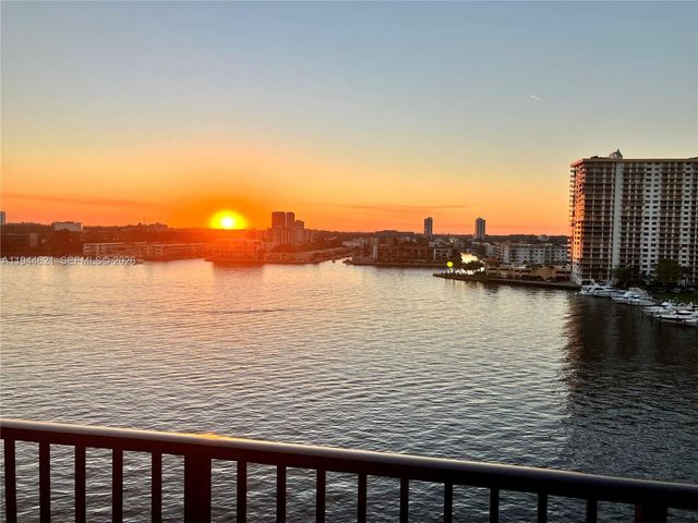 17150 N Bay 2905, Sunny Isles Beach, FL 33160