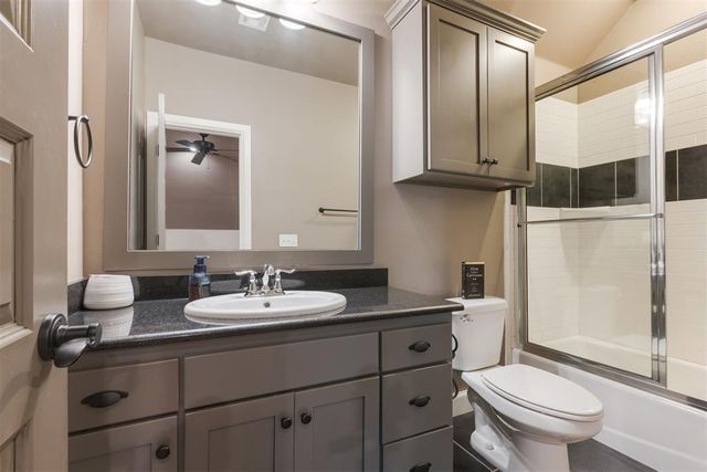 1008 Bayonne Bridge Court, Edmond, OK 73034