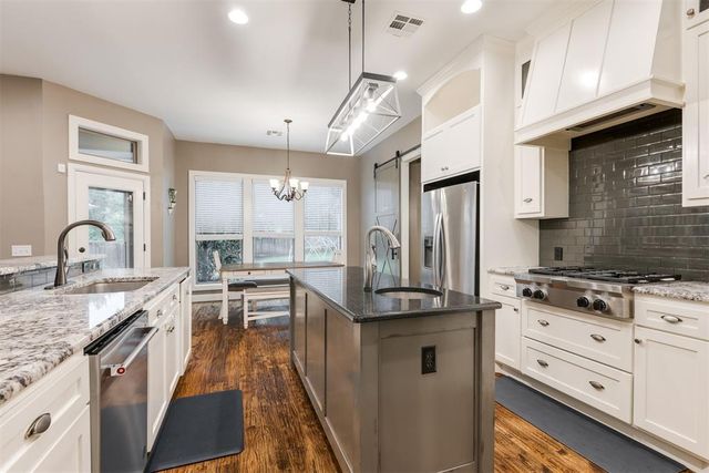 1008 Bayonne Bridge Court, Edmond, OK 73034
