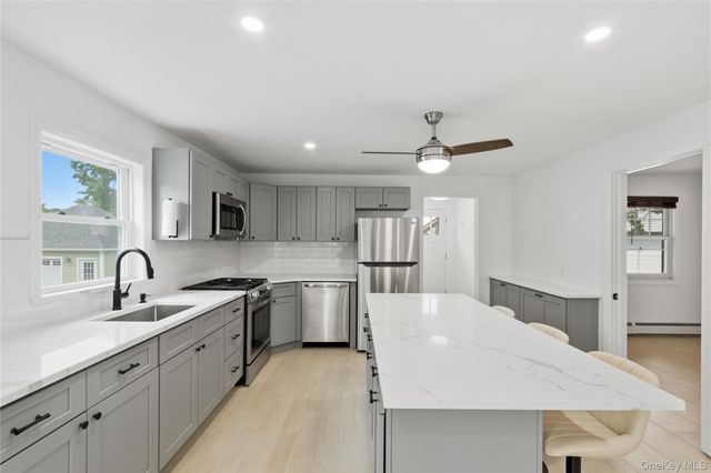 38 Smith Street 1, Glen Cove, NY 11542