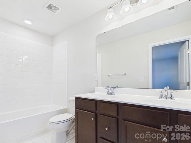 2440 Mariners Cove Lane, Denver, NC 28037