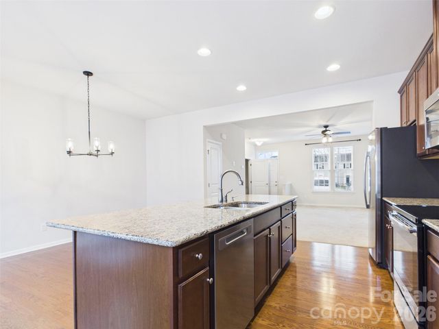 2440 Mariners Cove Lane, Denver, NC 28037