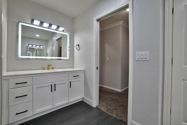 3308 W Terry Avenue, Riverdale, CA 93656