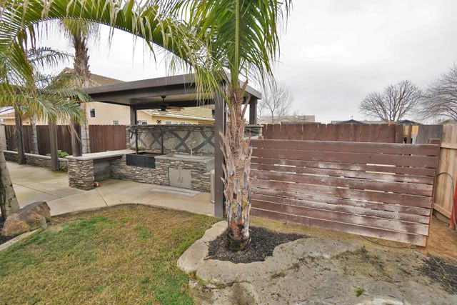 3308 W Terry Avenue, Riverdale, CA 93656