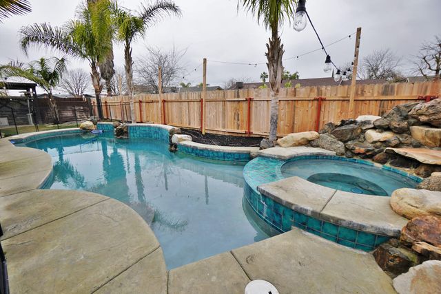 3308 W Terry Avenue, Riverdale, CA 93656