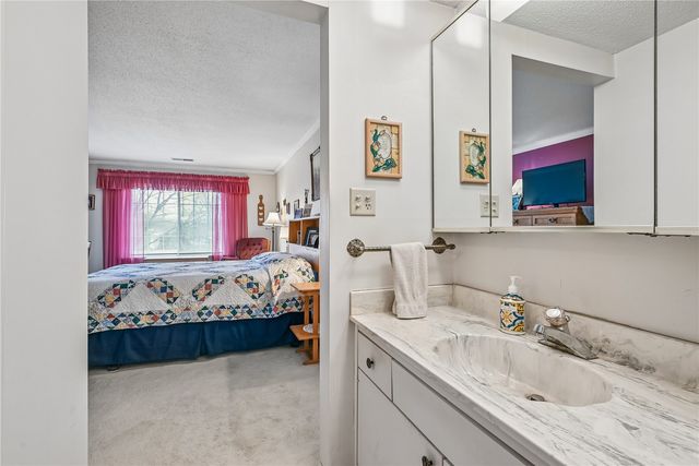 150 Thompson Drive SE 318, Cedar Rapids, IA 52403