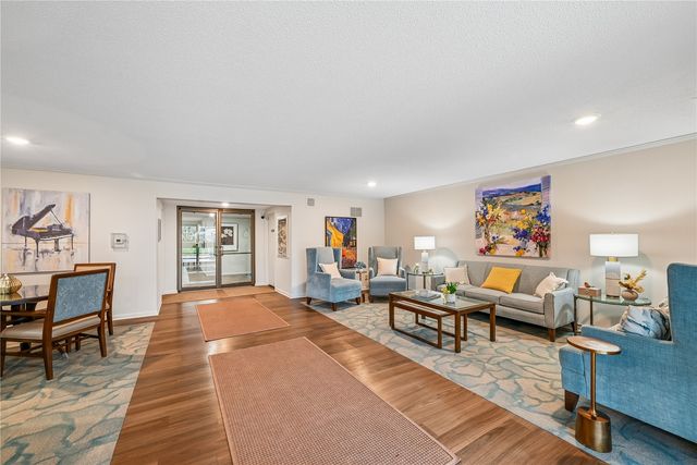 150 Thompson Drive SE 318, Cedar Rapids, IA 52403