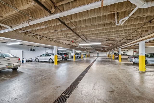 150 Thompson Drive SE 318, Cedar Rapids, IA 52403