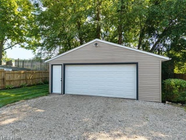 221 Ohio Avenue, Wadsworth, OH 44281