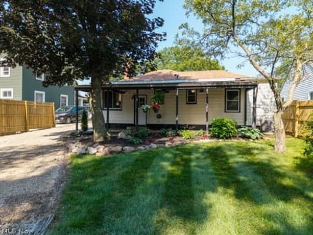 221 Ohio Avenue, Wadsworth, OH 44281