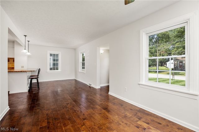 221 Ohio Avenue, Wadsworth, OH 44281
