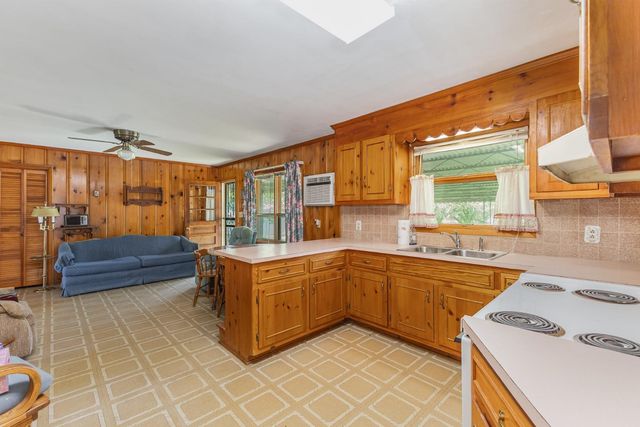 1409 Nashville Hwy, Columbia, TN 38401
