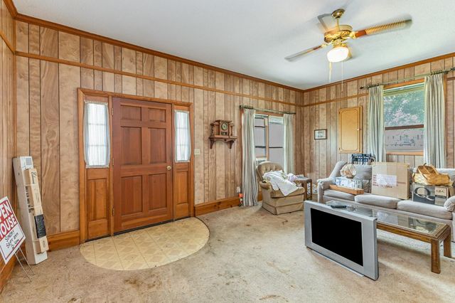 1409 Nashville Hwy, Columbia, TN 38401